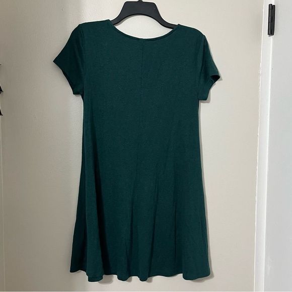 🌻 Old Navy (NWOT) Green Causal Dress - Picture 1 of 3
